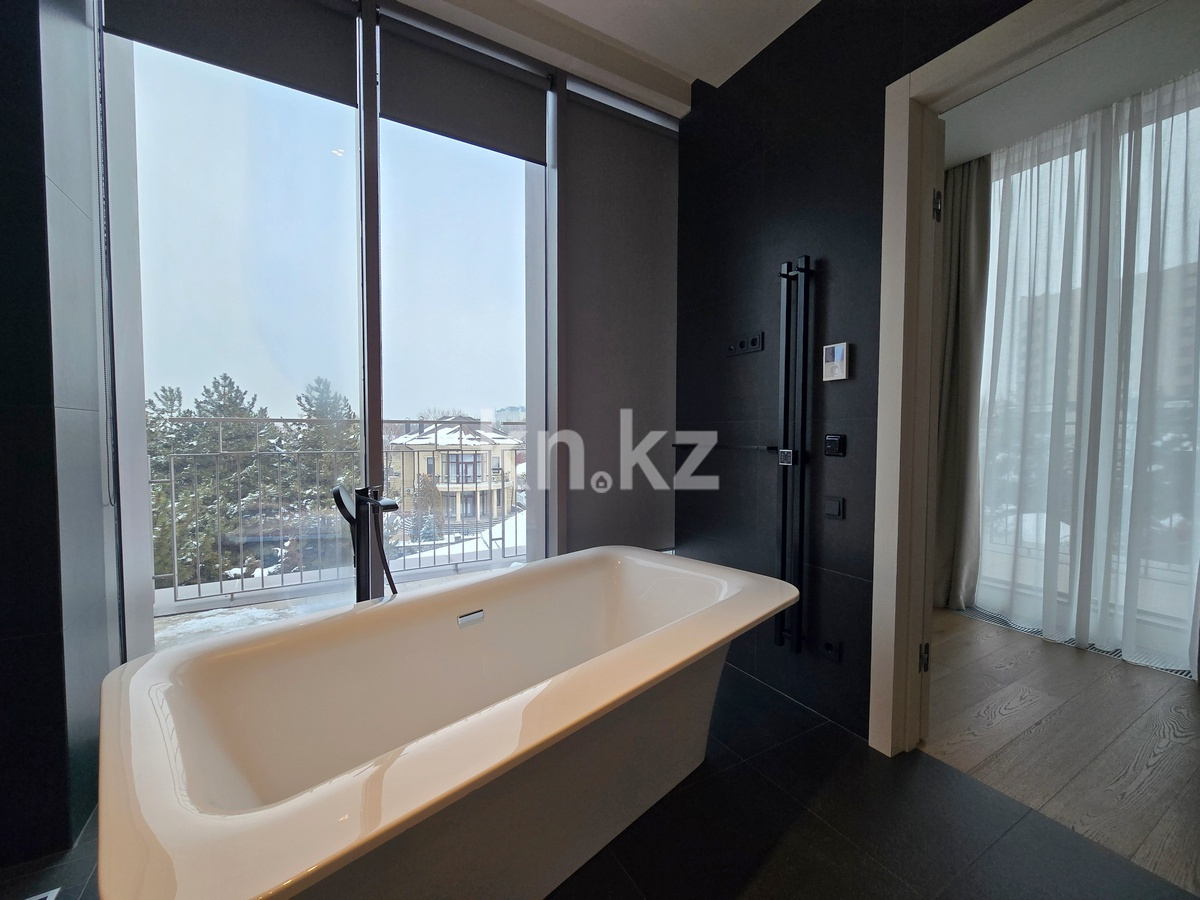 Продажа 6-комнатной квартиры, 269 м² - Продажа  пятикомнатных квартир в Алматы - страница 2 фото 27 из 39