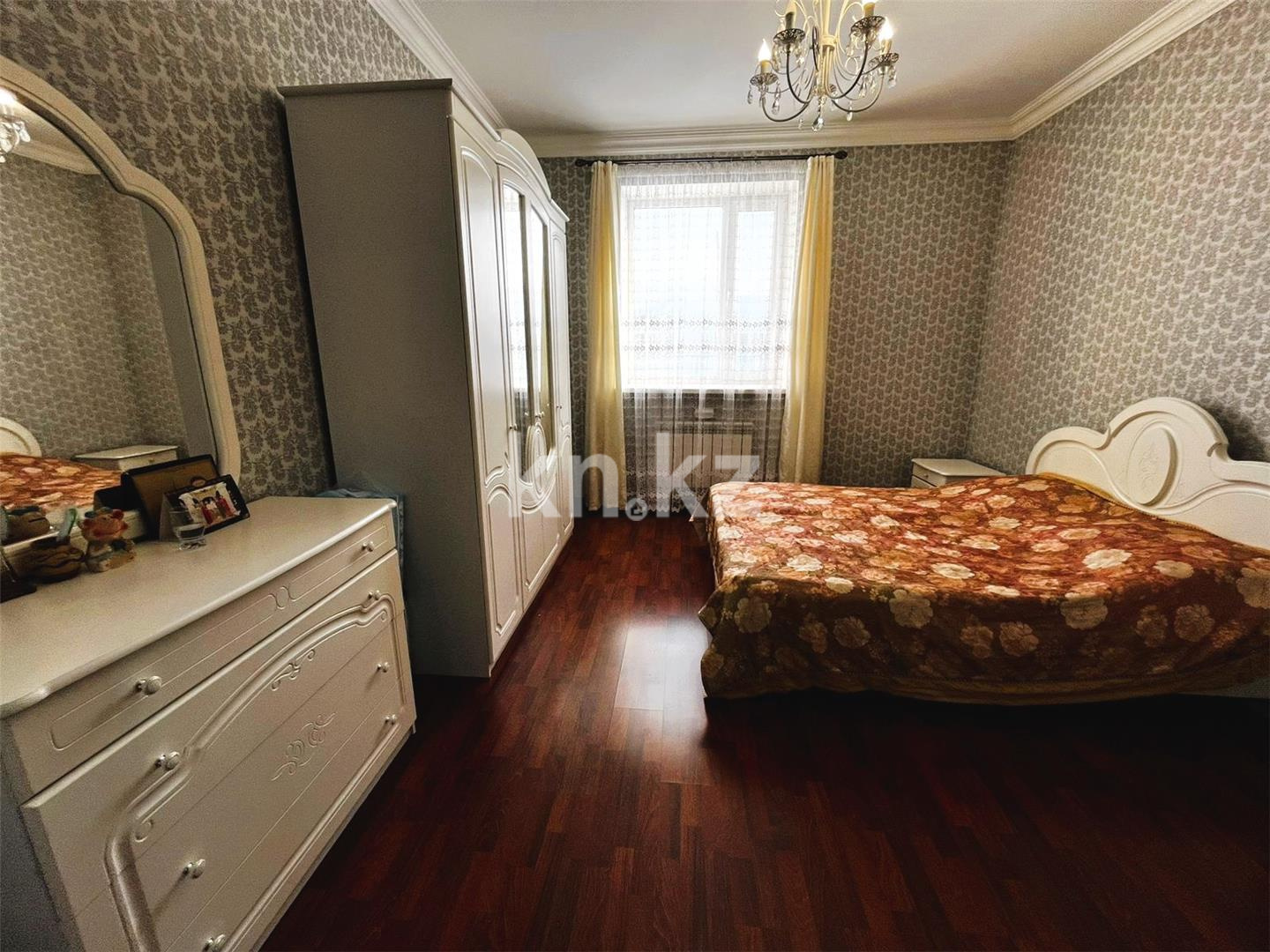 Продажа 9-комнатного дома, 370 м², Таугуль в Караганде - фото 10