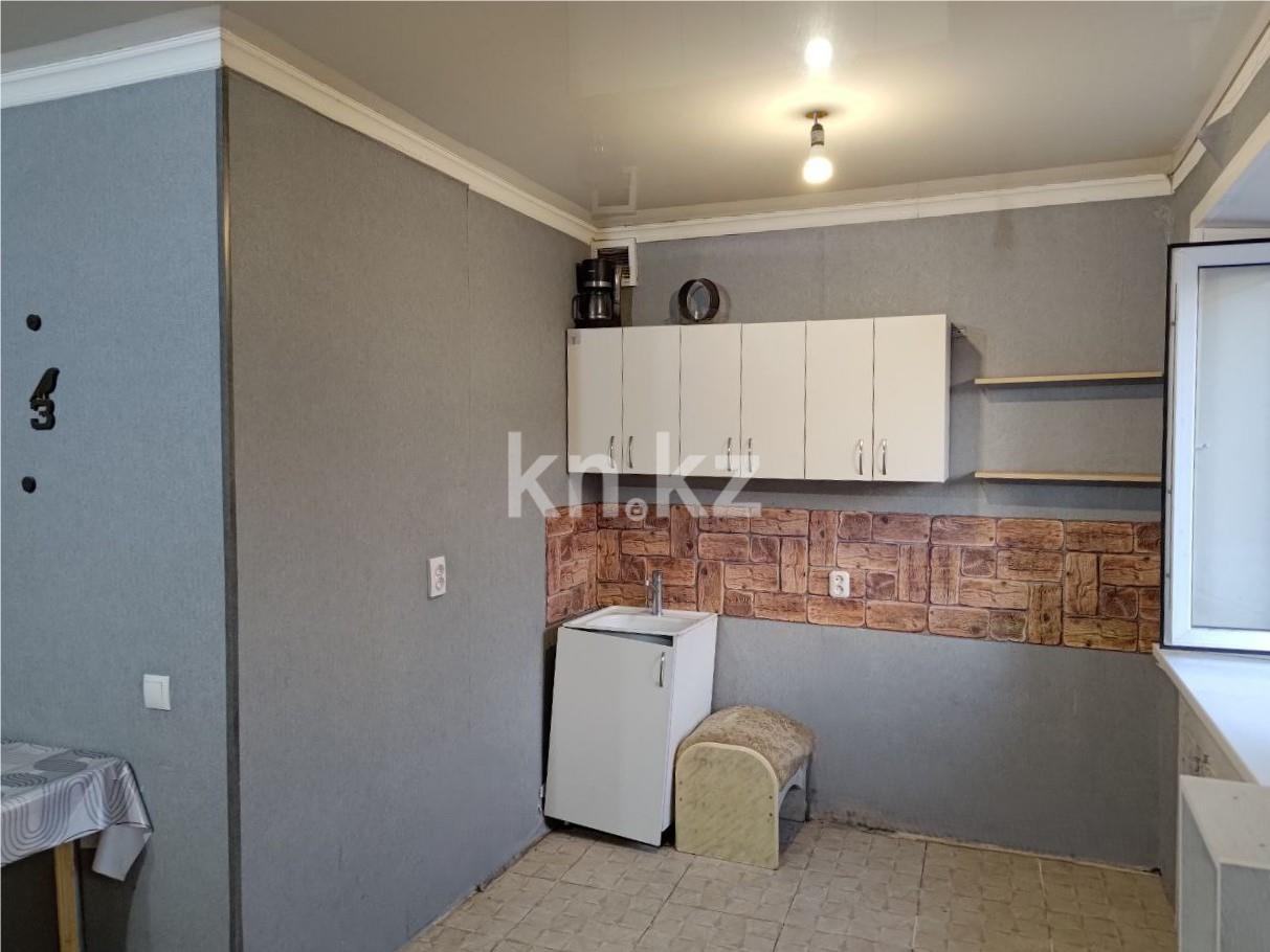 Продажа 3-комнатной квартиры, 43 м², ул. Санаторная, дом  18 - Продажа  трехкомнатных квартир в Караганде фото 3 из 11