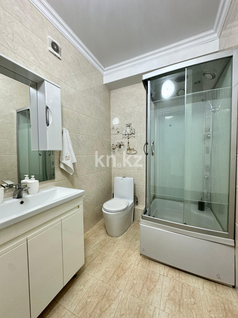 Аренда 3-комнатной квартиры посуточно, 110 м², Навои 208, дом  208/8 - ул. Торайгырова - Аренда квартир посуточно в Алматы с фото фото 11 из 13