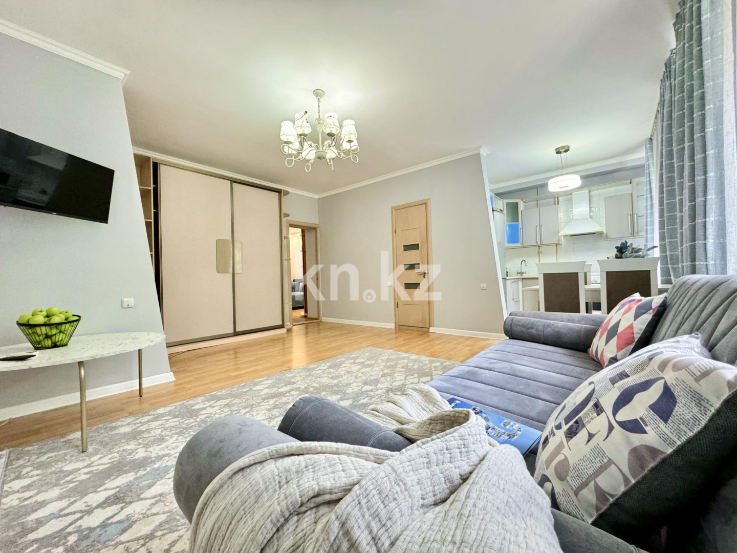 Аренда 2-комнатной квартиры посуточно, 58 м², пр. Абая, дом  77 - Аренда  двухкомнатных квартир посуточно в Алматы фото 6 из 8