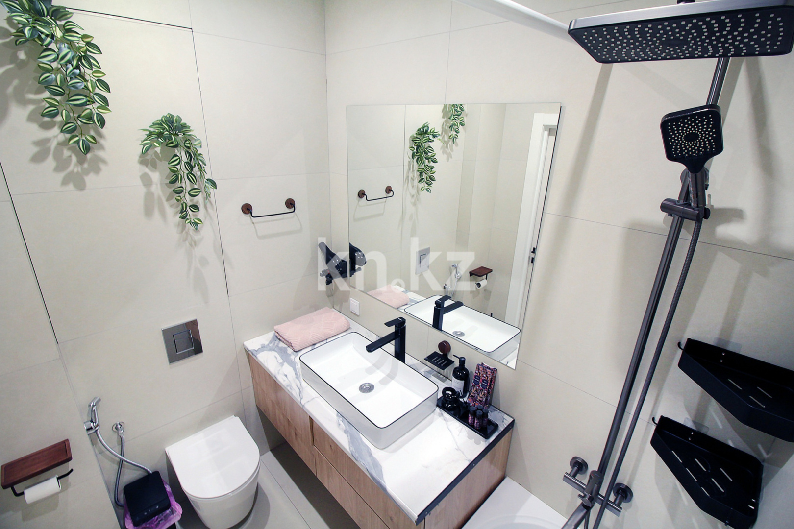 Аренда 3-комнатной квартиры посуточно, 65 м² - Аренда трехкомнатных квартир посуточно в Алматы фото 30 из 32