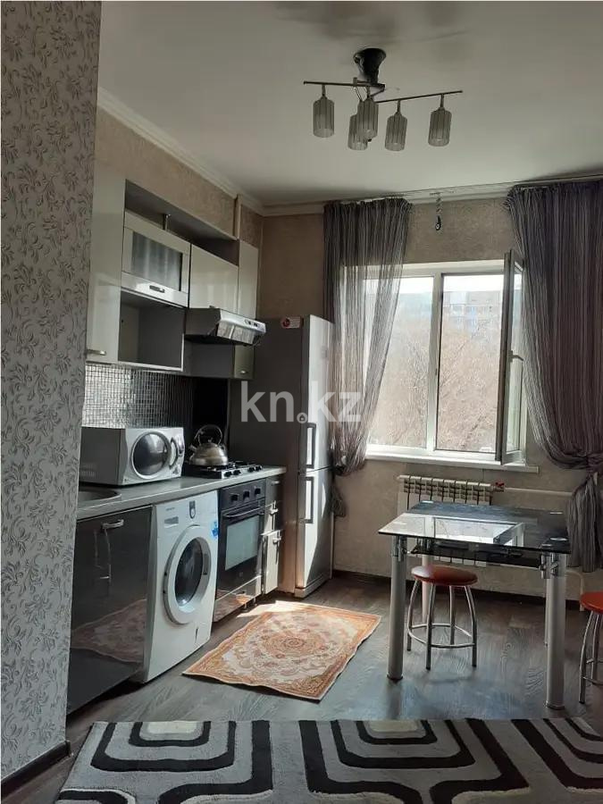 Продажа 1-комнатной квартиры, 40 м², мкр-н Аксай-4, дом  57 в Алматы - фото 2