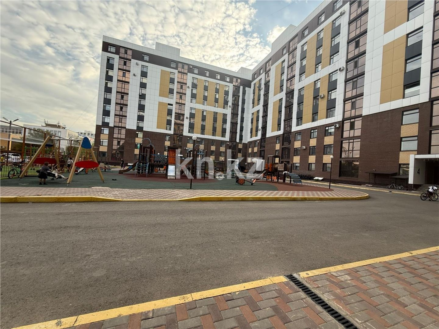Продажа 3-комнатной квартиры, 90 м² в Караганде - фото 12