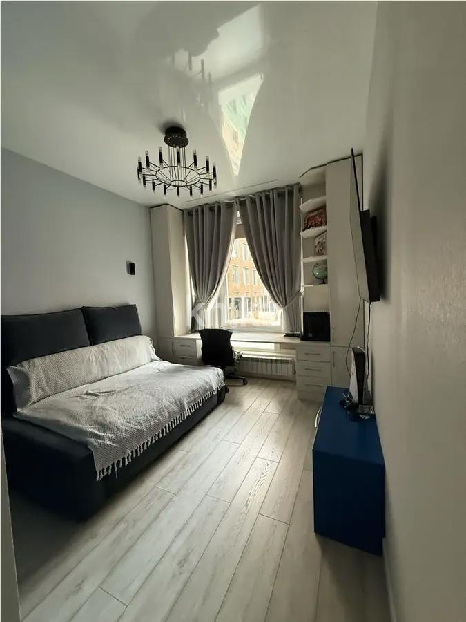 Продажа 4-комнатной квартиры, 120 м², ул. Манаса, дом  22/2 в Алматы