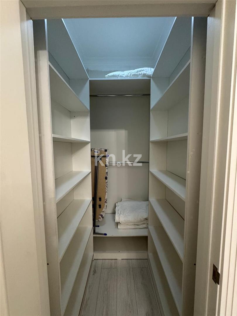 Продажа 2-комнатной квартиры, 65 м², мкр-н Степной-2, дом  2/4 в Караганде - фото 7