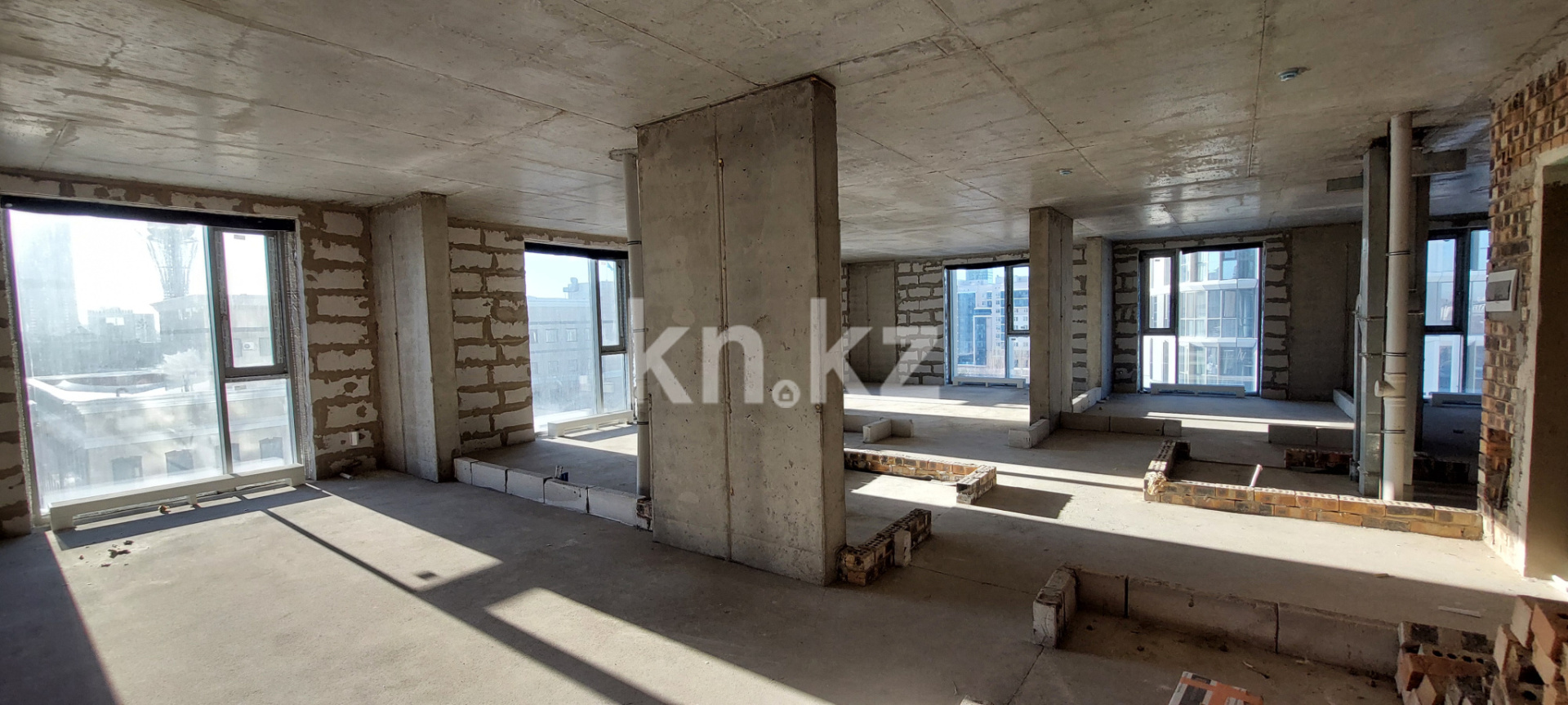 Продажа 4-комнатной квартиры, 157 м² в Астане - фото 9