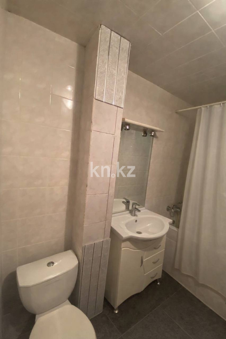 Продажа 3-комнатной квартиры, 66.7 м² - Недвижимость в Актобе фото 5 из 8