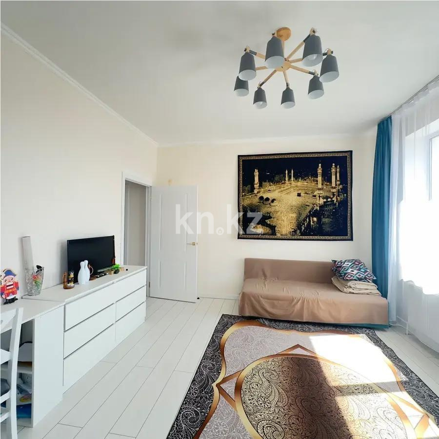 Продажа 3-комнатной квартиры, 90 м², ул. Айнакол, дом  66 - Продажа квартир в Казахстане фото 1 из 9