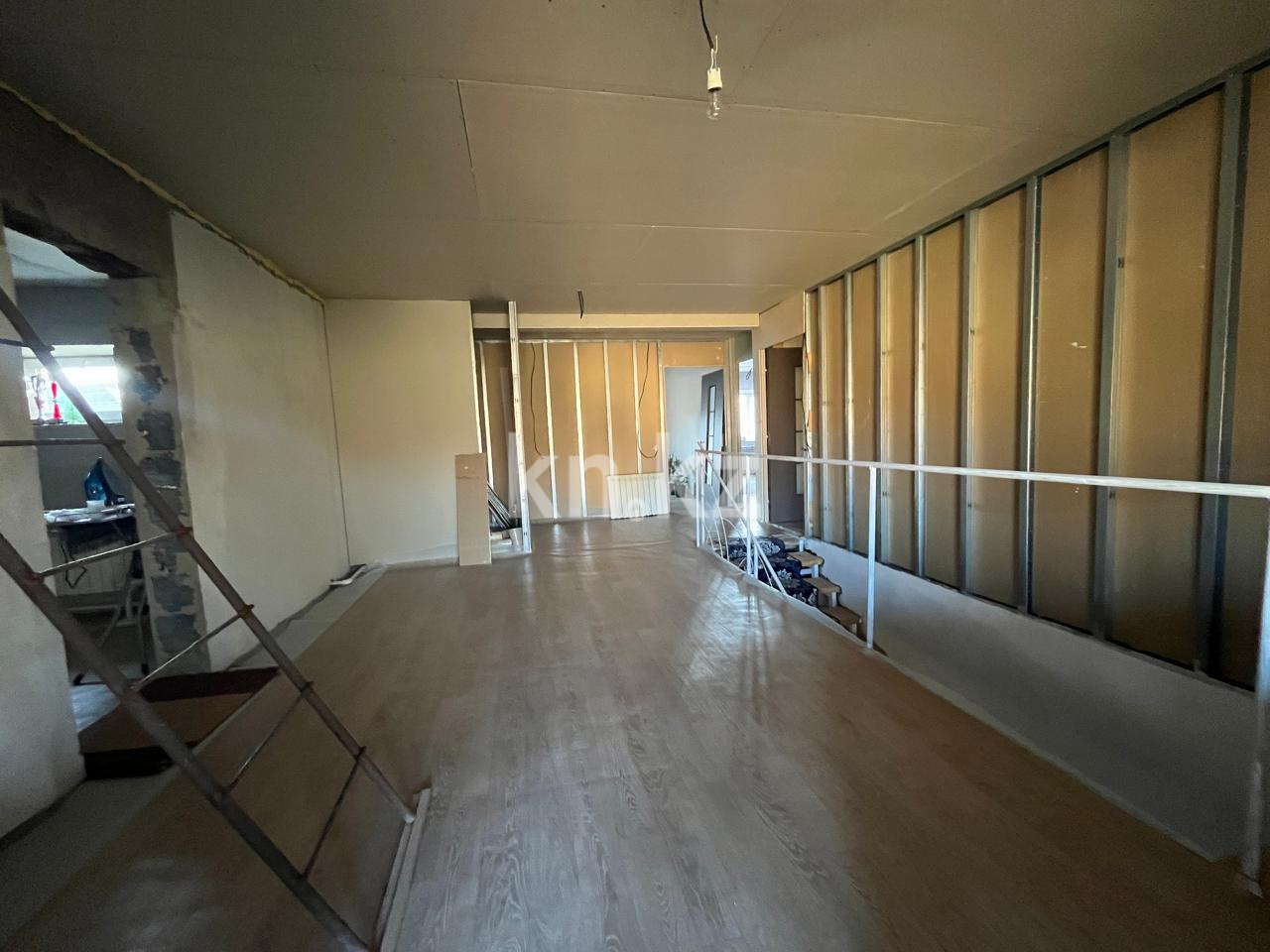 Продажа 4-комнатного дома, 246 м², ул. Чижевского - Продажа домов, коттеджей в Караганде с фото фото 13 из 21