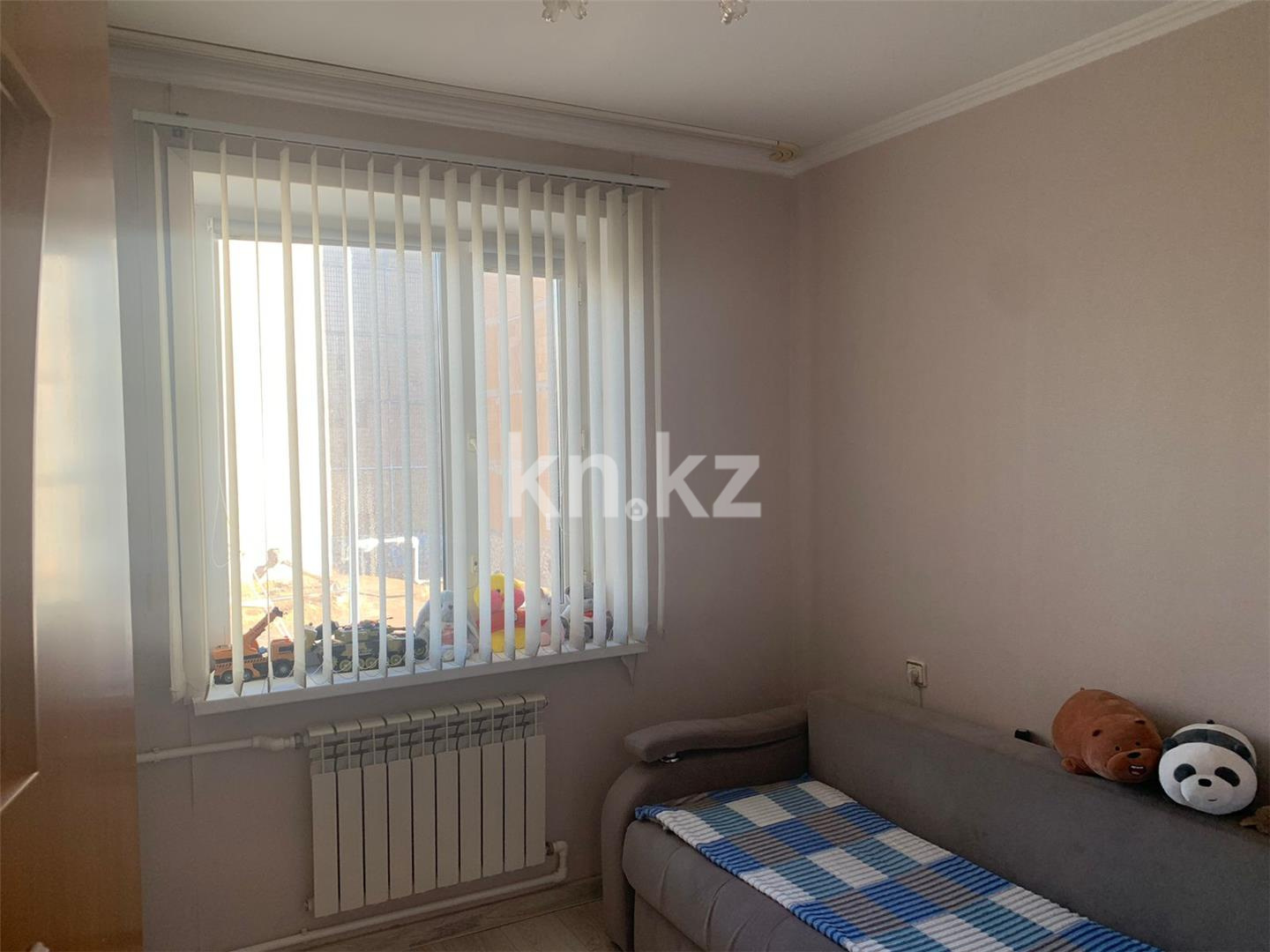 Продажа 3-комнатной квартиры, 63 м², мкр-н Восток-3, дом  17 в Караганде - фото 5