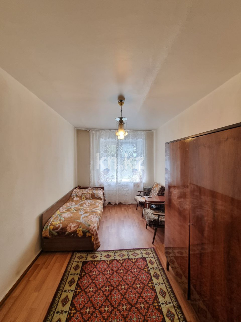 Продажа 3-комнатной квартиры, 50 м², ул. Аманжолова, дом  21 - Продажа квартир в Караганде фото 10 из 15