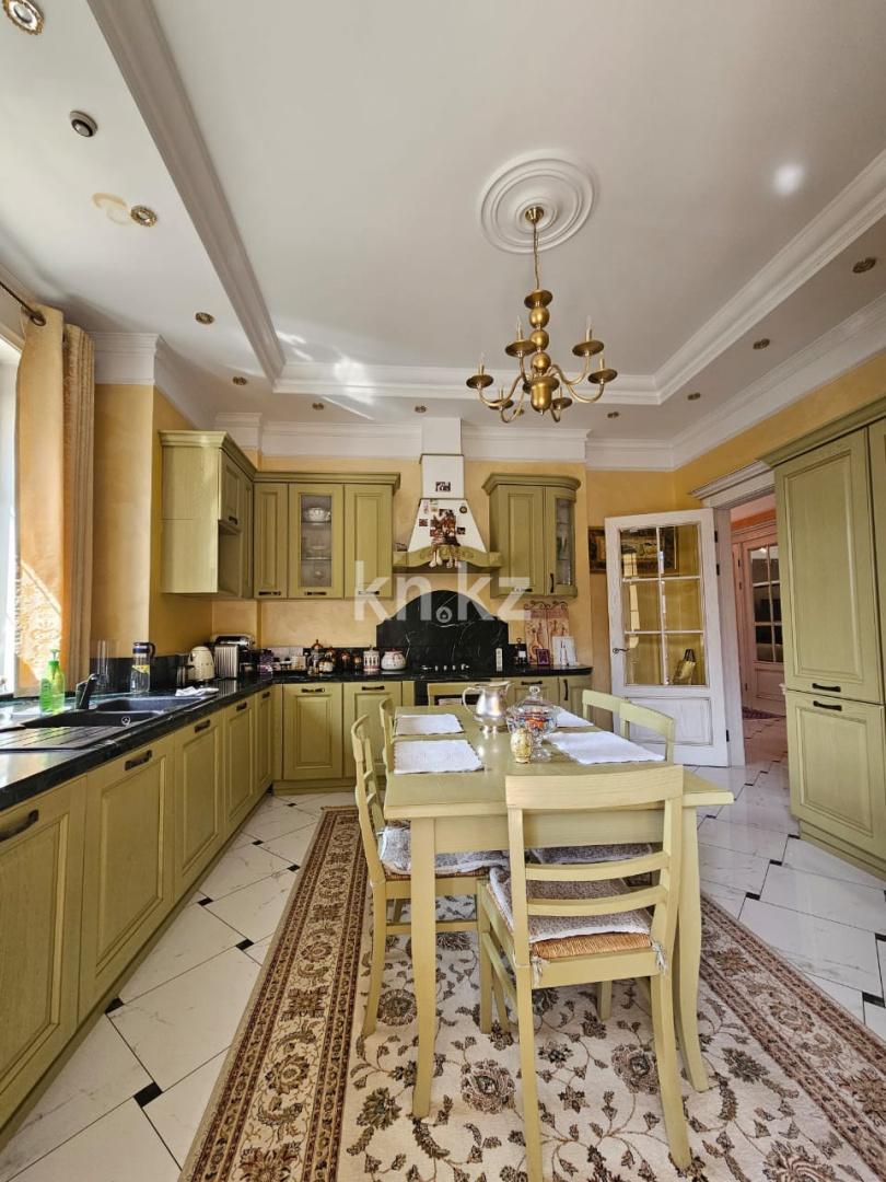 Продажа 6-комнатного дома, 600 м², ул. Оспанова - Продажа домов, коттеджей в Казахстане фото 15 из 15