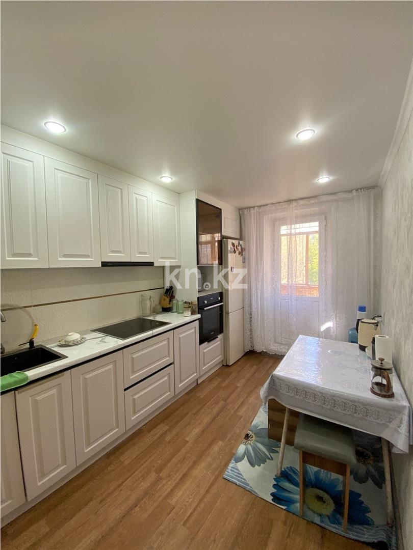 Продажа 3-комнатной квартиры, 64 м² - Продажа квартир в Караганде - страница 2 фото 6 из 12