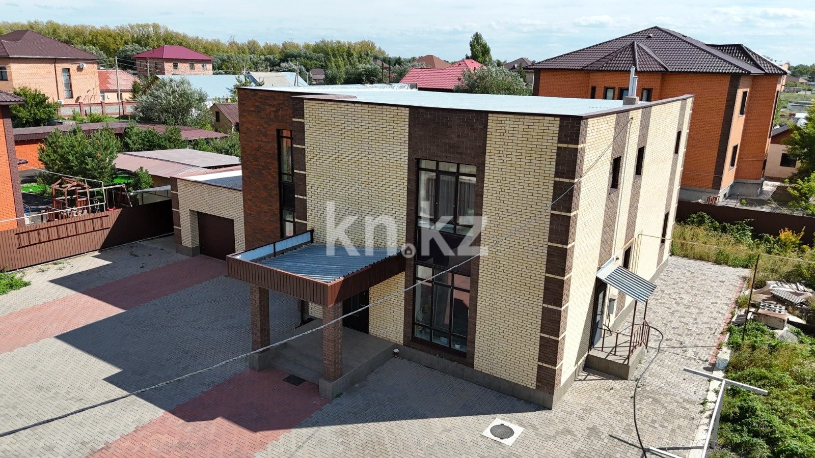 Продажа 7-комнатного дома, 410 м² - Продажа домов, коттеджей в Казахстане - страница 4 фото 29 из 38