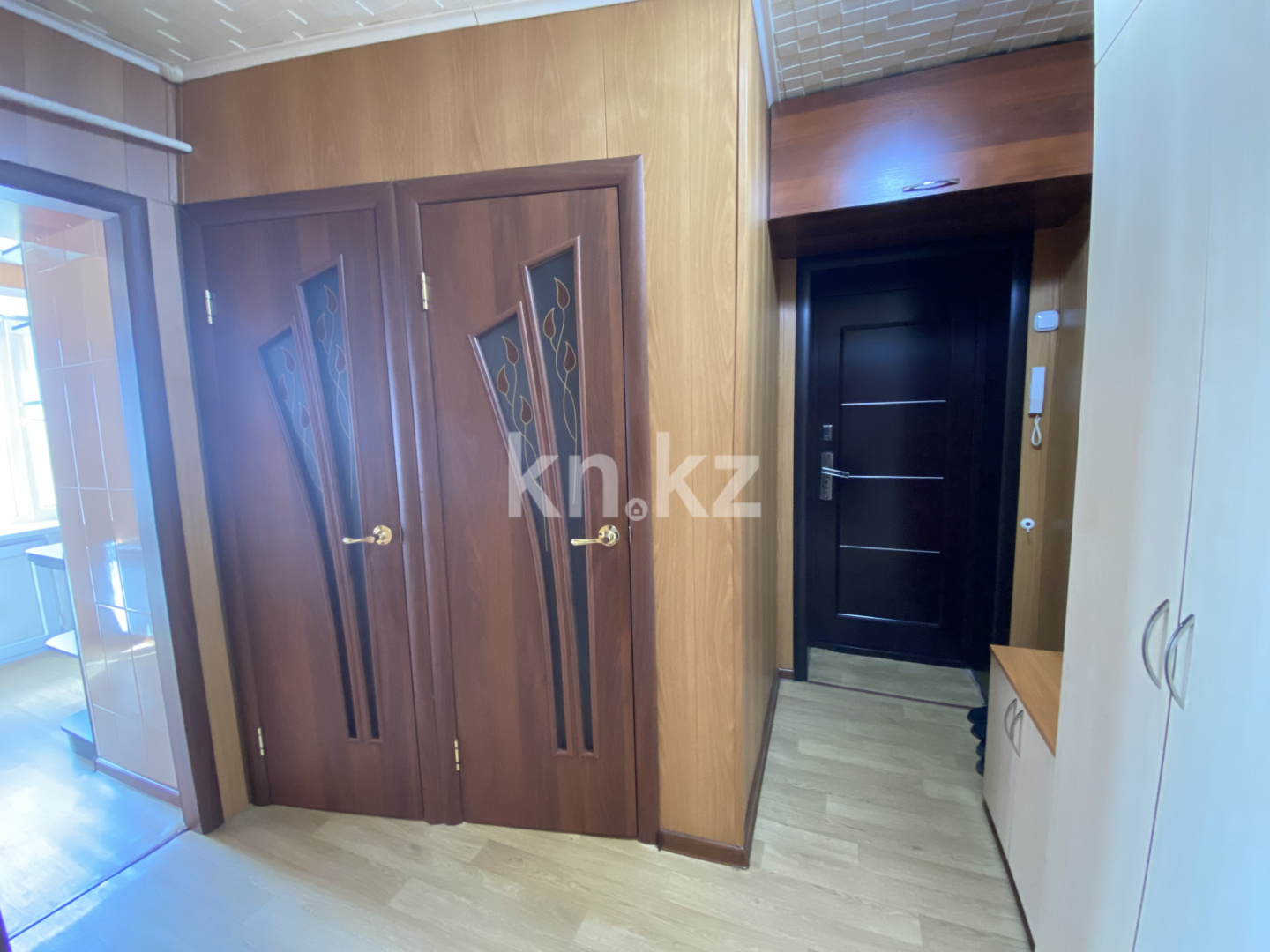 Продажа 2-комнатной квартиры, 47 м², мкр-н 22 в Караганде - фото 11