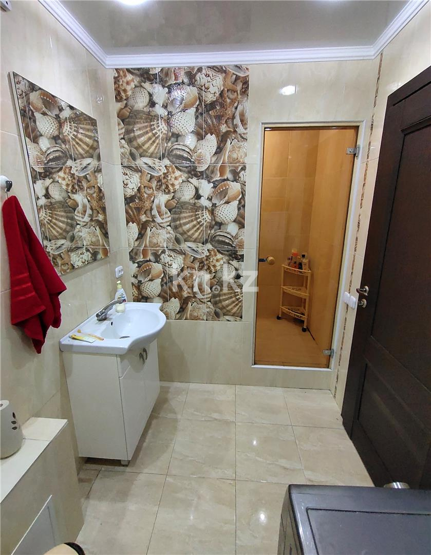 Продажа 3-комнатной квартиры, 148 м², мкр-н Голубые Пруды в Караганде - фото 12