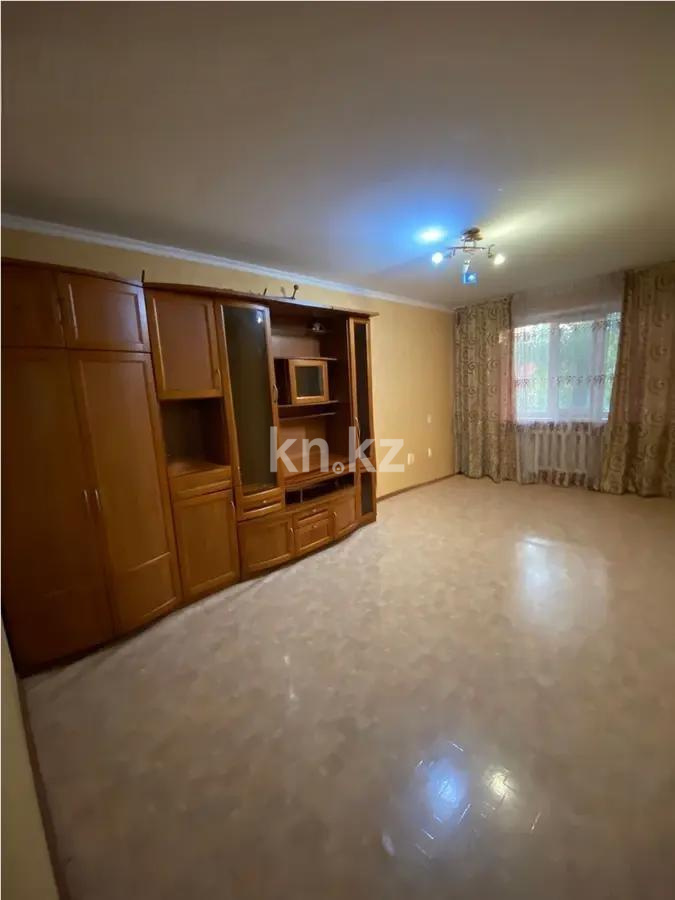 Продажа 3-комнатной квартиры, 62 м², пр. Республики в Караганде - фото 2