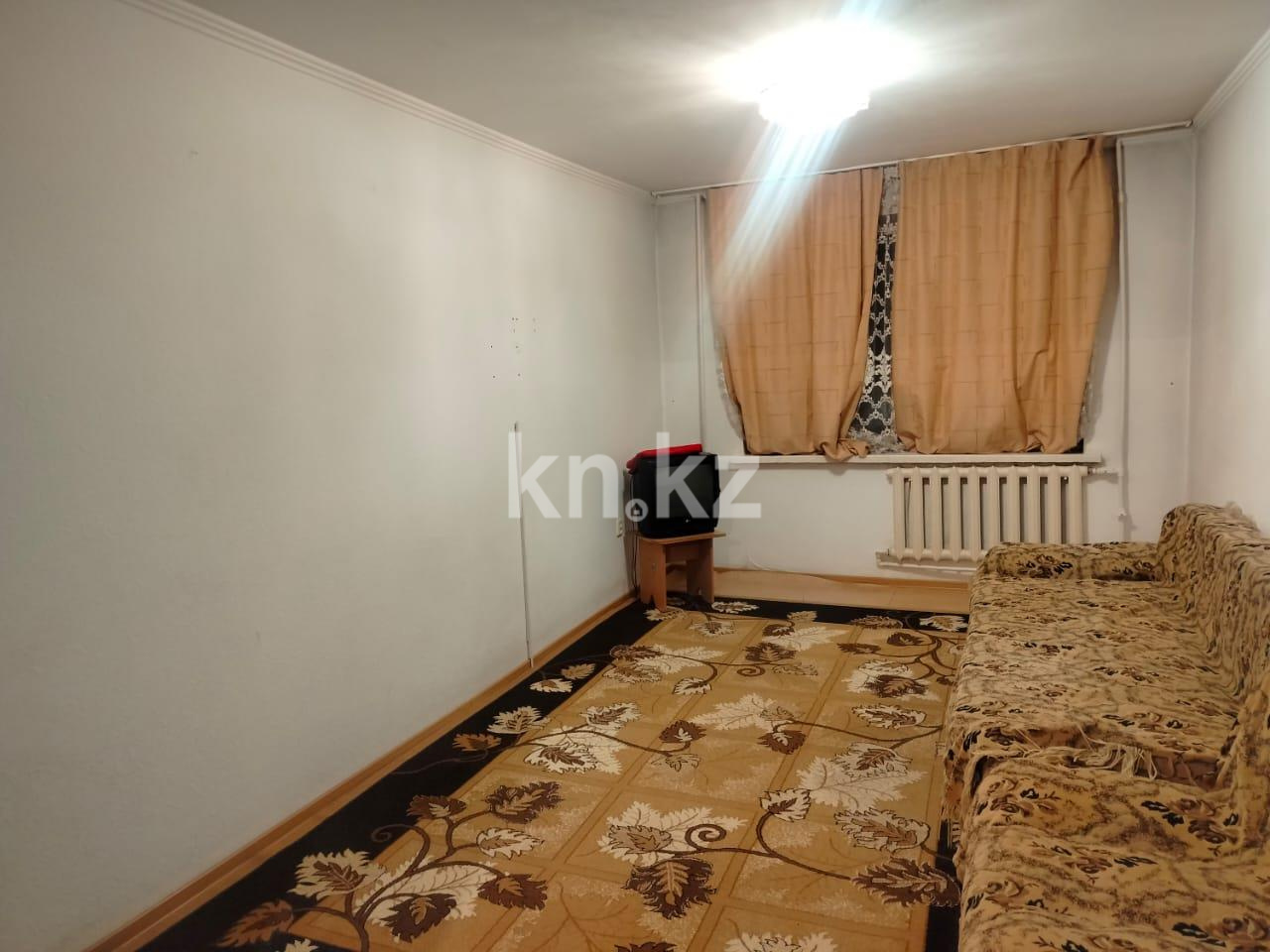Продажа 3-комнатной квартиры, 65 м², мкр-н 15 - Продажа  трехкомнатных квартир в Караганде фото 2 из 9