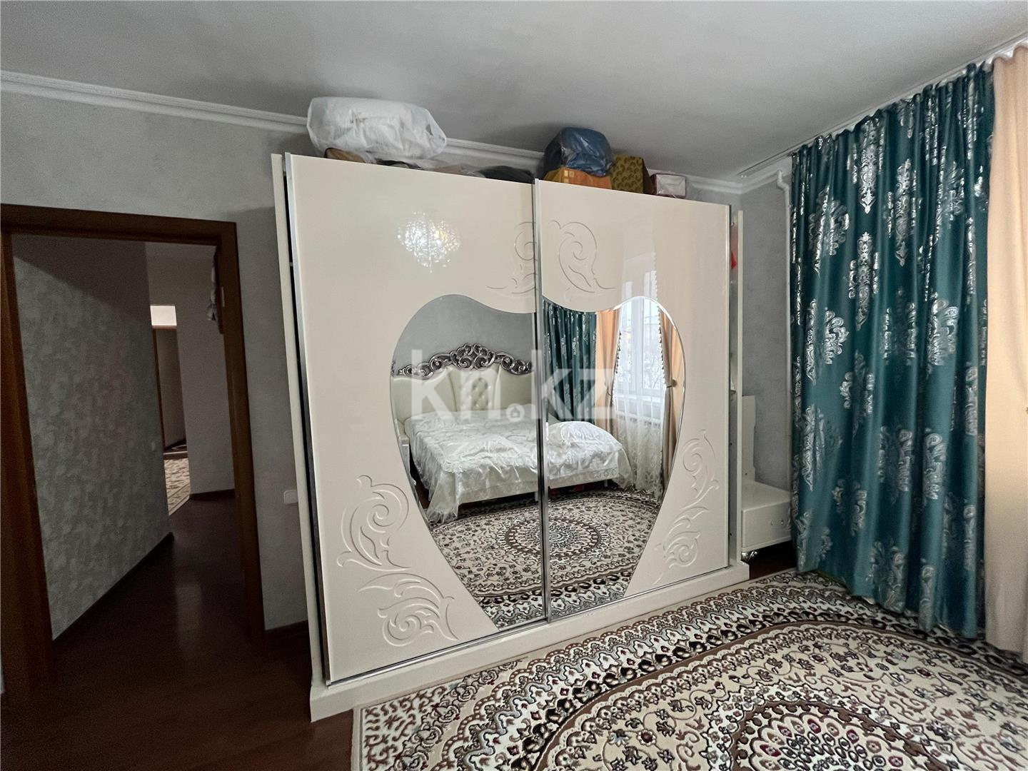 Продажа 5-комнатной квартиры, 94 м², мкр-н Голубые Пруды - Продажа  пятикомнатных квартир в Караганде фото 10 из 33