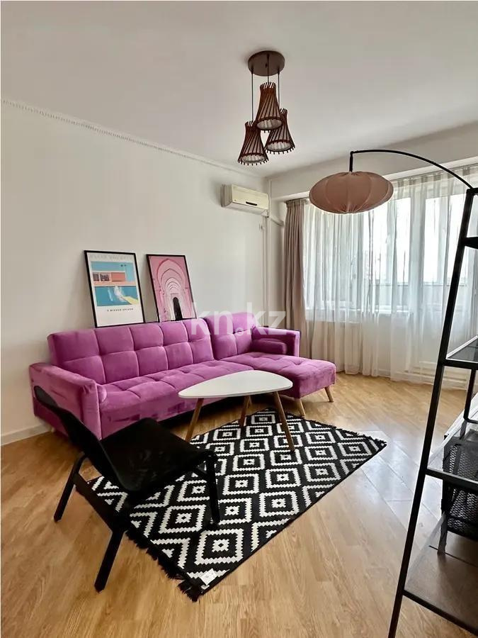 Продажа 3-комнатной квартиры, 70 м², ул. Кунаева, дом  49 - Продажа  трехкомнатных квартир в Алматы без посредников фото 1 из 4