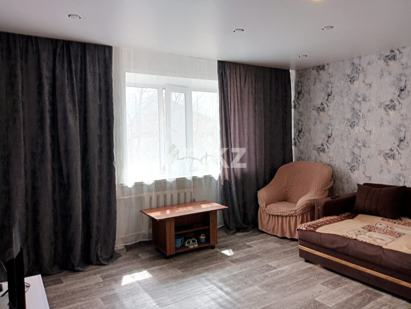Продажа 3-комнатной квартиры, 69 м², ул. Школьная - Продажа квартир в Абае фото 1 из 8