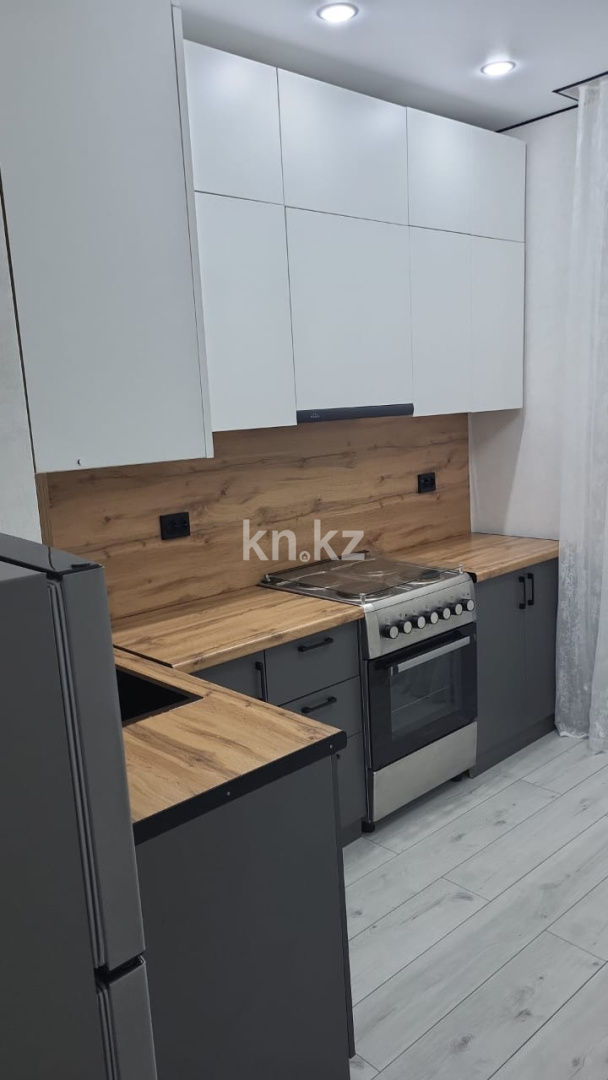 Аренда 1-комнатной квартиры, 40 м², ул. Нажимеденова, дом  62 - Аренда квартир помесячно в Казахстане фото 1 из 8