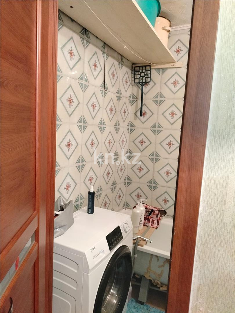 Продажа 2-комнатной квартиры, 49 м², мкр-н Восток-3, дом  17 в Караганде - фото 9