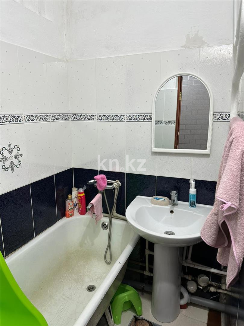 Продажа 2-комнатной квартиры, 45 м², мкр-н 13 в Караганде - фото 4