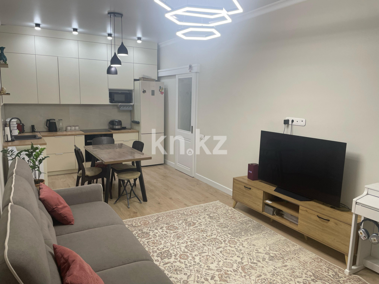 Продажа 2-комнатной квартиры, 46 м², пр. Туран, дом  55/7 - ул. Баглановой - Продажа  двухкомнатных квартир в новостройках Астаны с фото фото 1 из 15