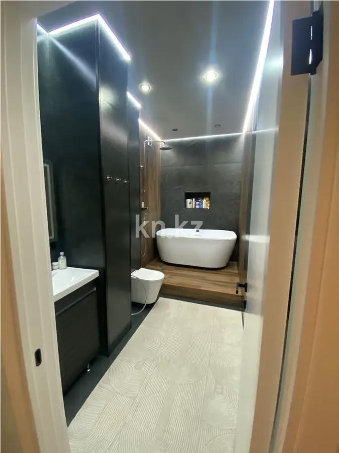 Продажа 2-комнатной квартиры, 79.1 м², ул. Мухамедханова, дом  20/2 в Астане - фото 5