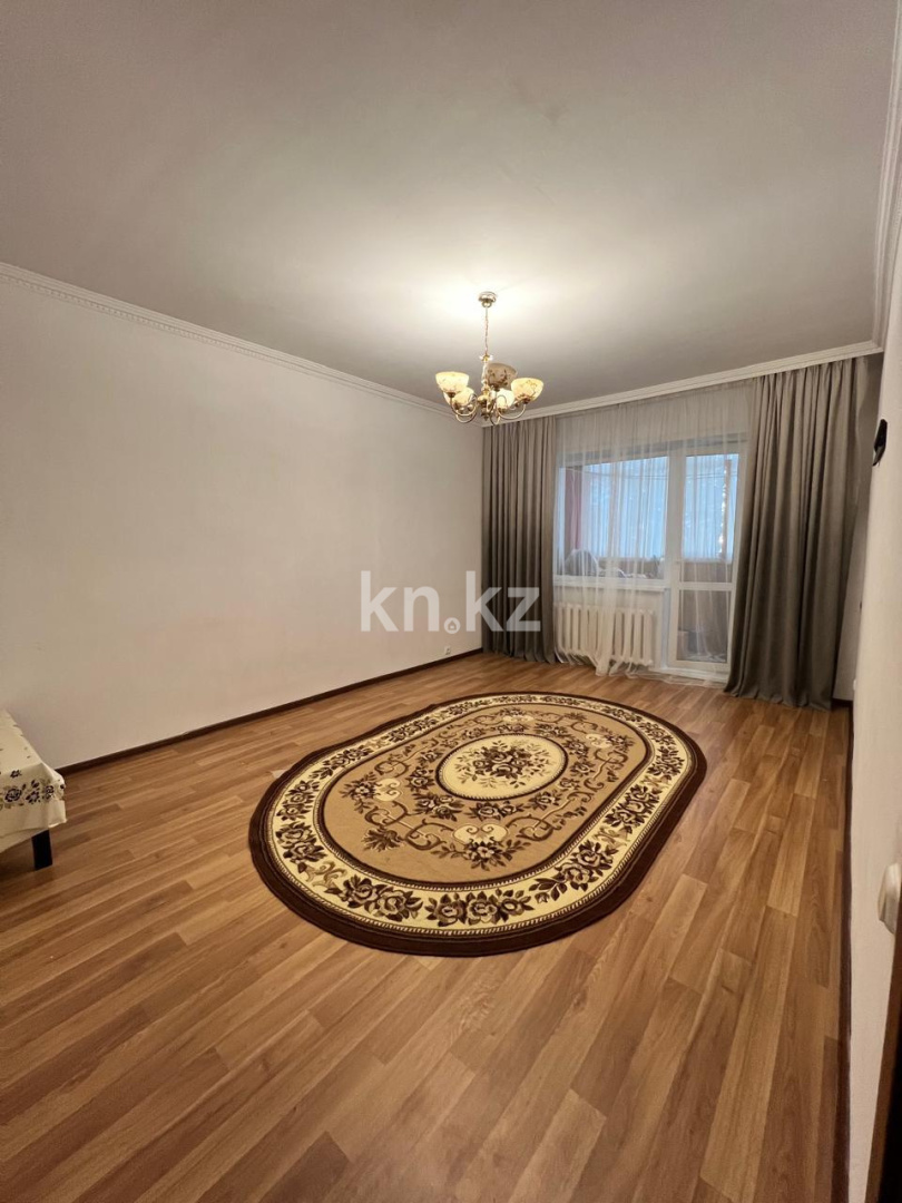 Продажа 3-комнатной квартиры, 86 м², пр. Шахтеров, дом  74 в Караганде - фото 5
