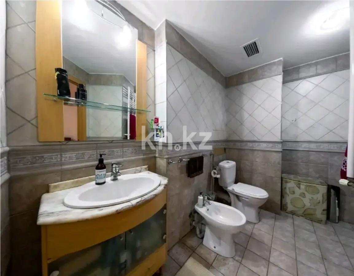 Продажа 3-комнатной квартиры, 107 м², пр. Назарбаева, дом  152 в Алматы - фото 7