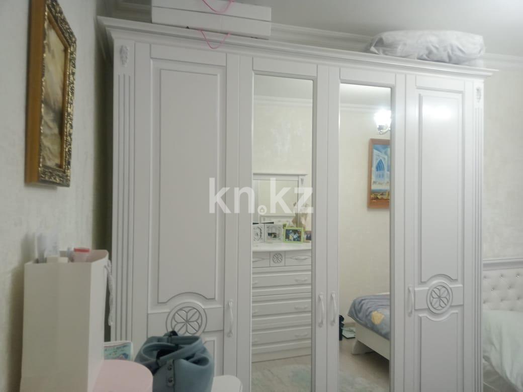 Продажа 4-комнатной квартиры, 86 м², 83 квартал, дом  5 - Продажа  четырехкомнатных квартир в Караганде фото 9 из 20