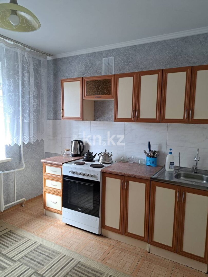 Аренда 1-комнатной квартиры, 38 м² в Астане