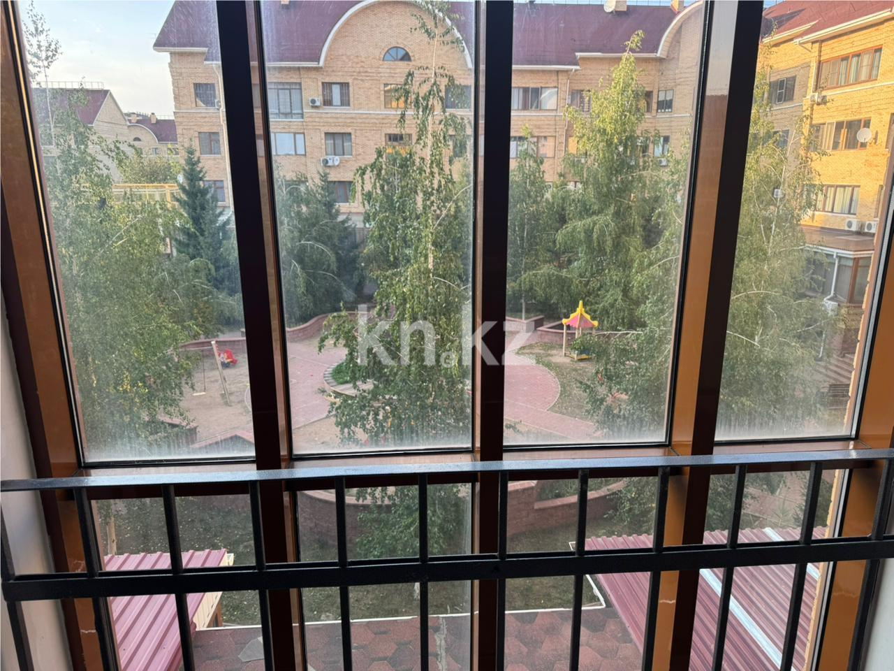 Продажа 1-комнатной квартиры, 54 м², ул. Романтиков в Астане - фото 4
