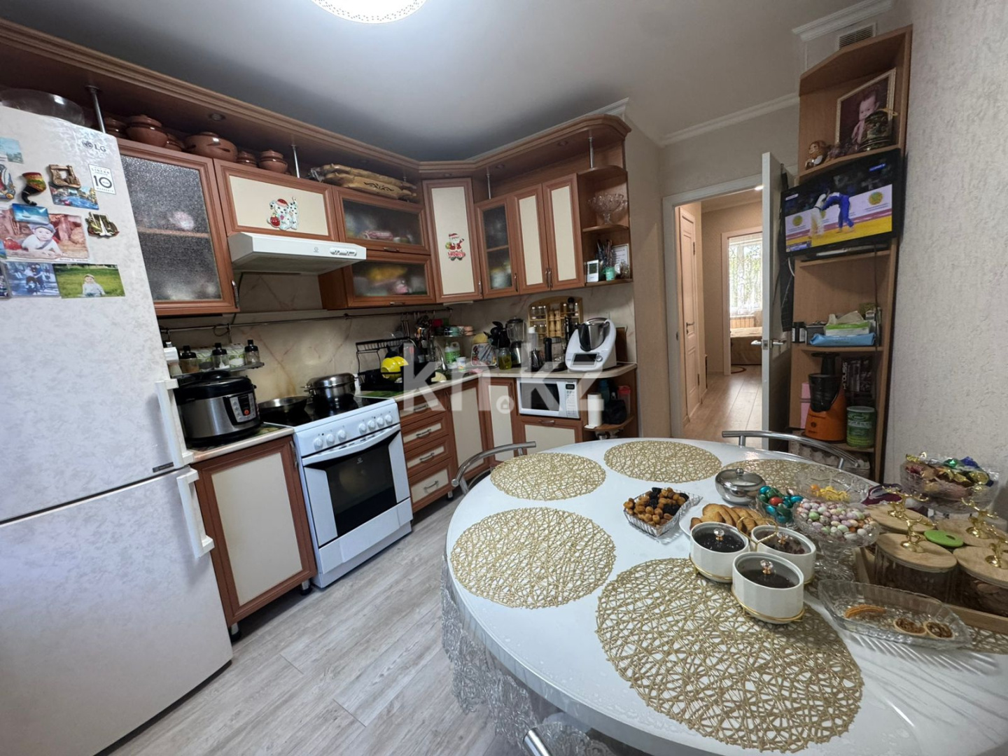 Продажа 4-комнатной квартиры, 78 м², пр. Республики, дом  30/2 - Продажа  четырехкомнатных квартир в Караганде фото 1 из 11