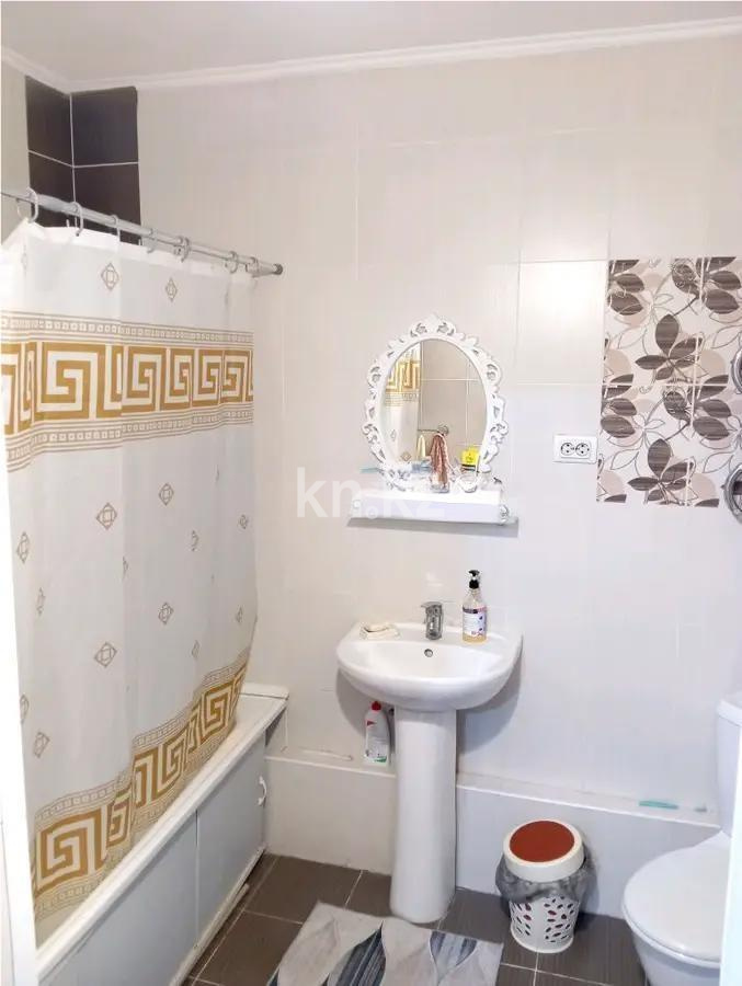 Продажа 2-комнатной квартиры, 70 м², пр. Момышулы, дом  12 в Астане - фото 4