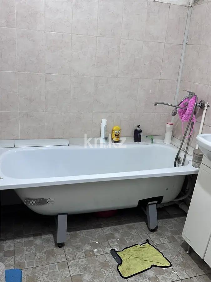 Продажа 1-комнатной квартиры, 34 м², пр. Бухар-жырау, дом  96 в Караганде - фото 3