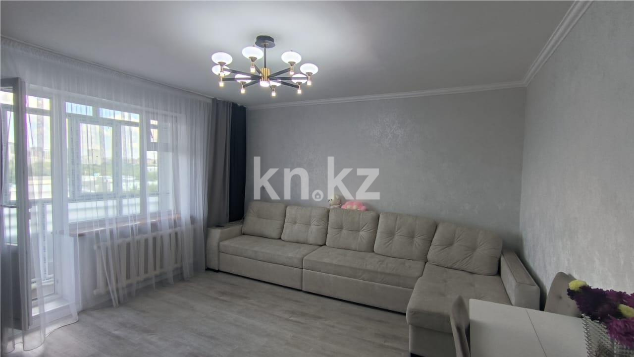 Продажа 2-комнатной квартиры, 51 м², ул. Дюсембекова - Продажа  двухкомнатных квартир в Караганде фото 1 из 17