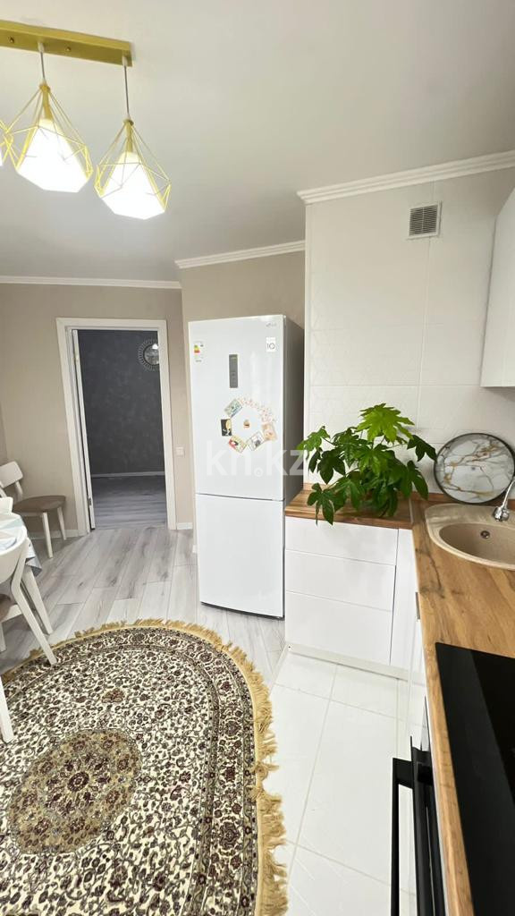 Продажа 2-комнатной квартиры, 70 м², ул. Ашимова - Продажа  двухкомнатных квартир в Караганде фото 9 из 16