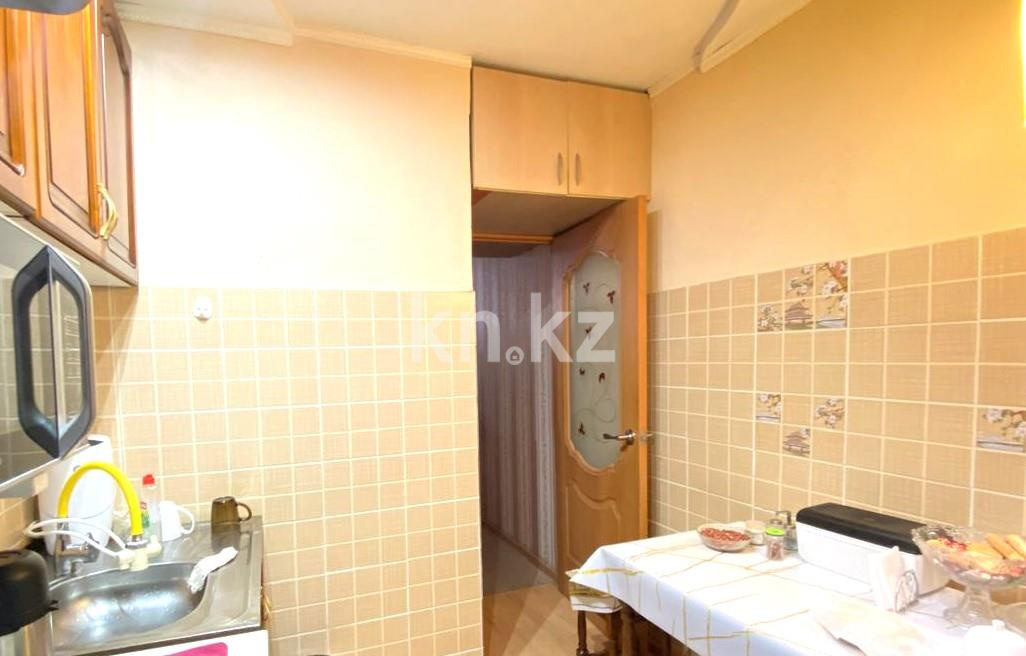 Продажа 3-комнатной квартиры, 62 м², пр. Строителей в Караганде - фото 8