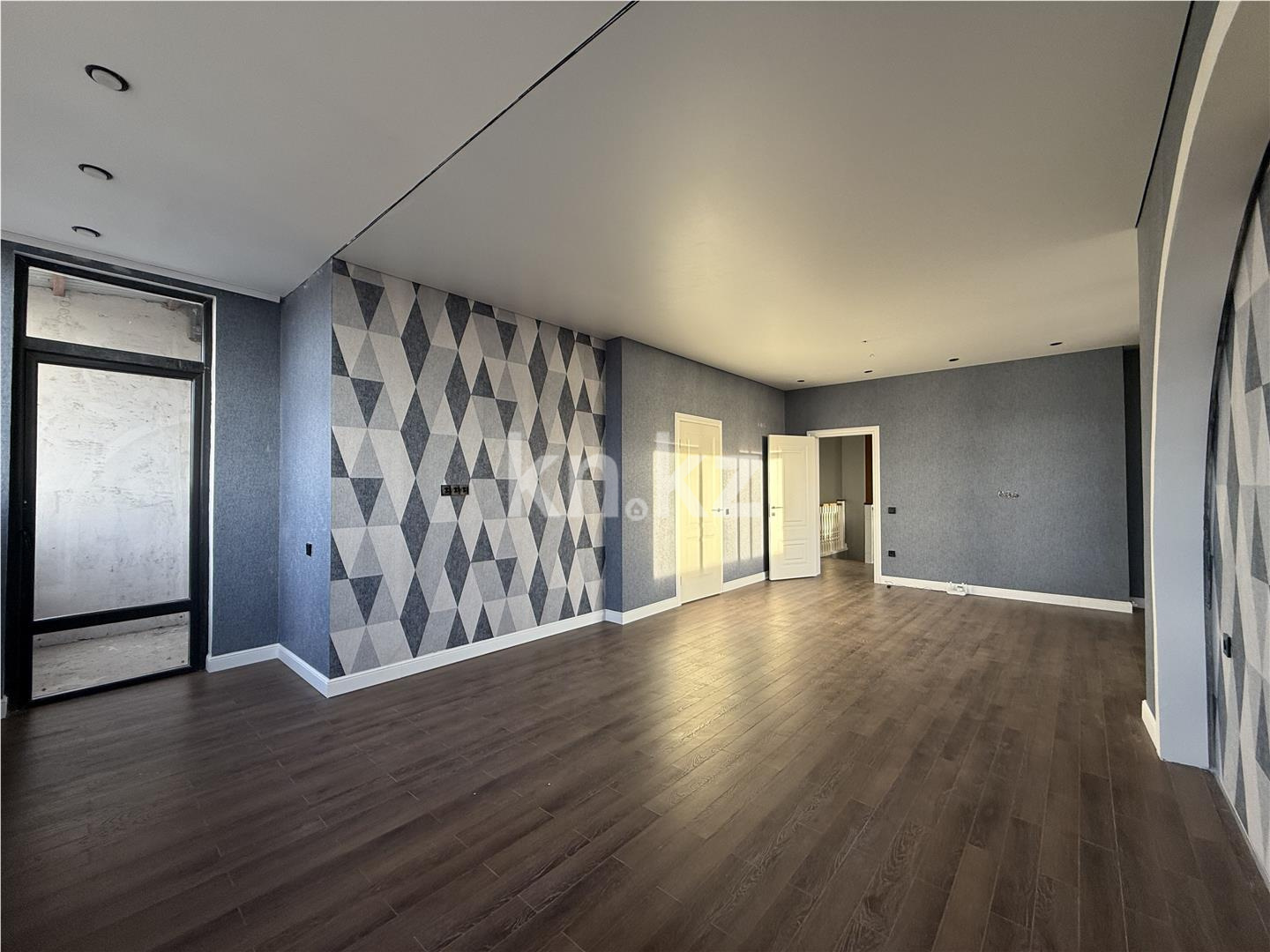 Продажа 4-комнатной квартиры, 197 м², ул. Дюсембекова, дом  83/1 - Продажа  четырехкомнатных квартир в новостройках Караганды фото 18 из 27