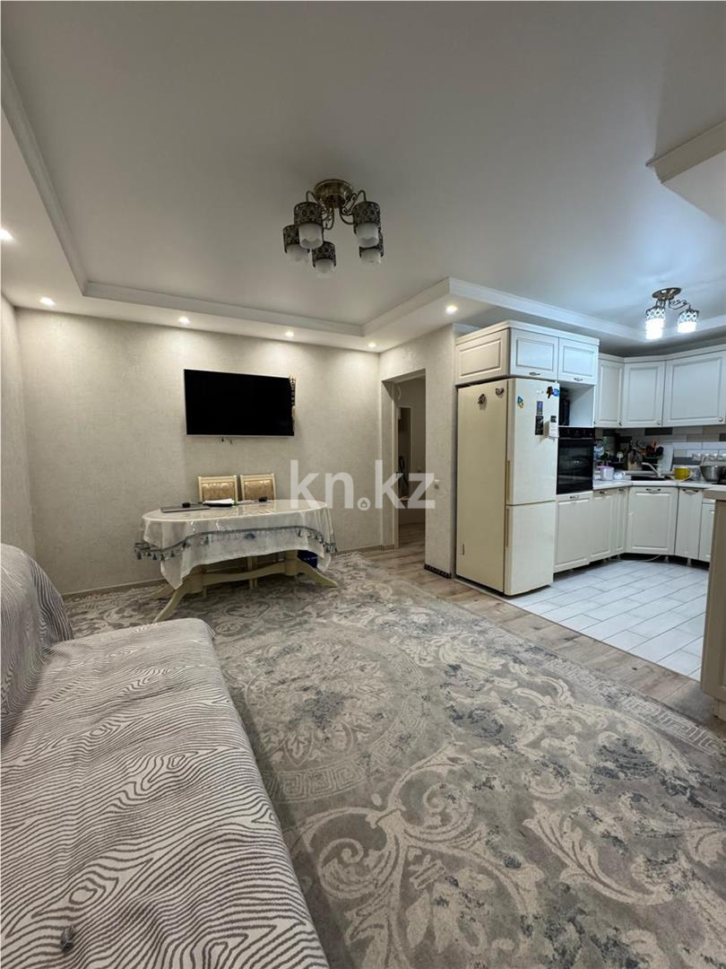 Продажа 3-комнатной квартиры, 61 м², ул. Аманжолова - Продажа  трехкомнатных квартир в Караганде с фото фото 7 из 17