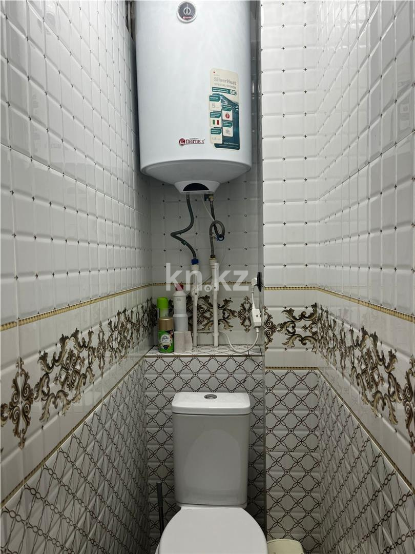 Продажа 3-комнатной квартиры, 63 м², 19-й мкр. - Продажа  трехкомнатных квартир в Караганде с фото фото 9 из 11