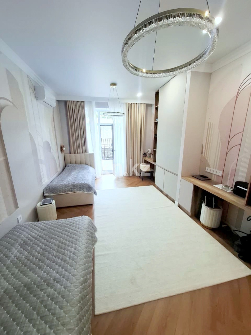 Продажа 4-комнатной квартиры, 160 м² - Продажа четырехкомнатных квартир в кирпичном доме в Казахстане - страница 2 фото 14 из 34