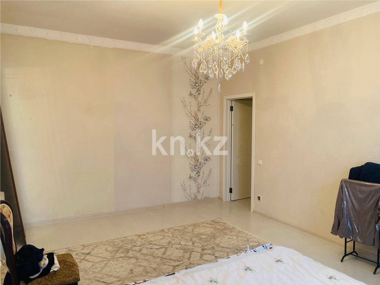 Продажа 6-комнатного дома, 245 м², ул. Турекулова - Продажа домов, коттеджей в Караганде фото 14 из 31