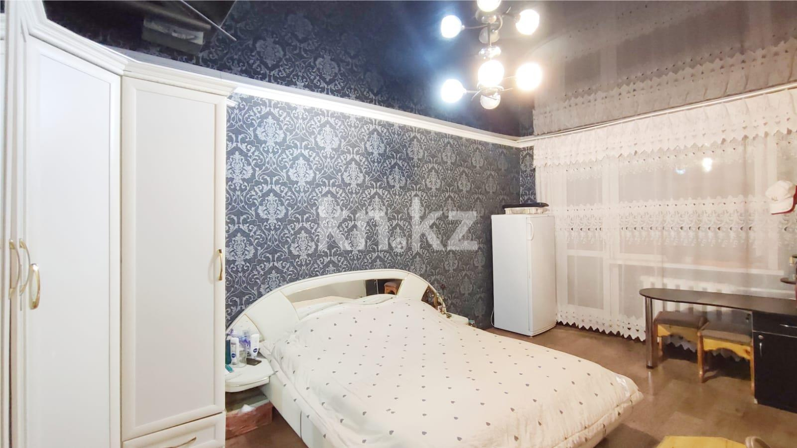 Продажа 3-комнатной квартиры, 63 м², мкр-н Восток-2 - Продажа квартир в Караганде фото 4 из 11