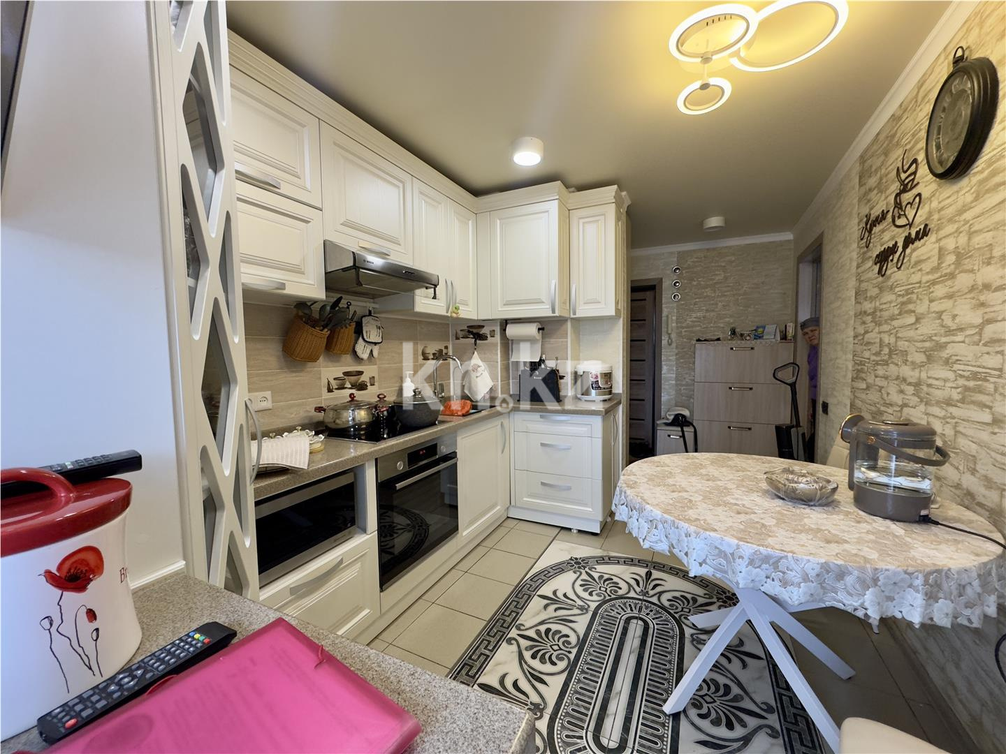 Продажа 2-комнатной квартиры, 49 м², мкр-н Восток-3, дом  16 - Продажа квартир в Караганде фото 11 из 19