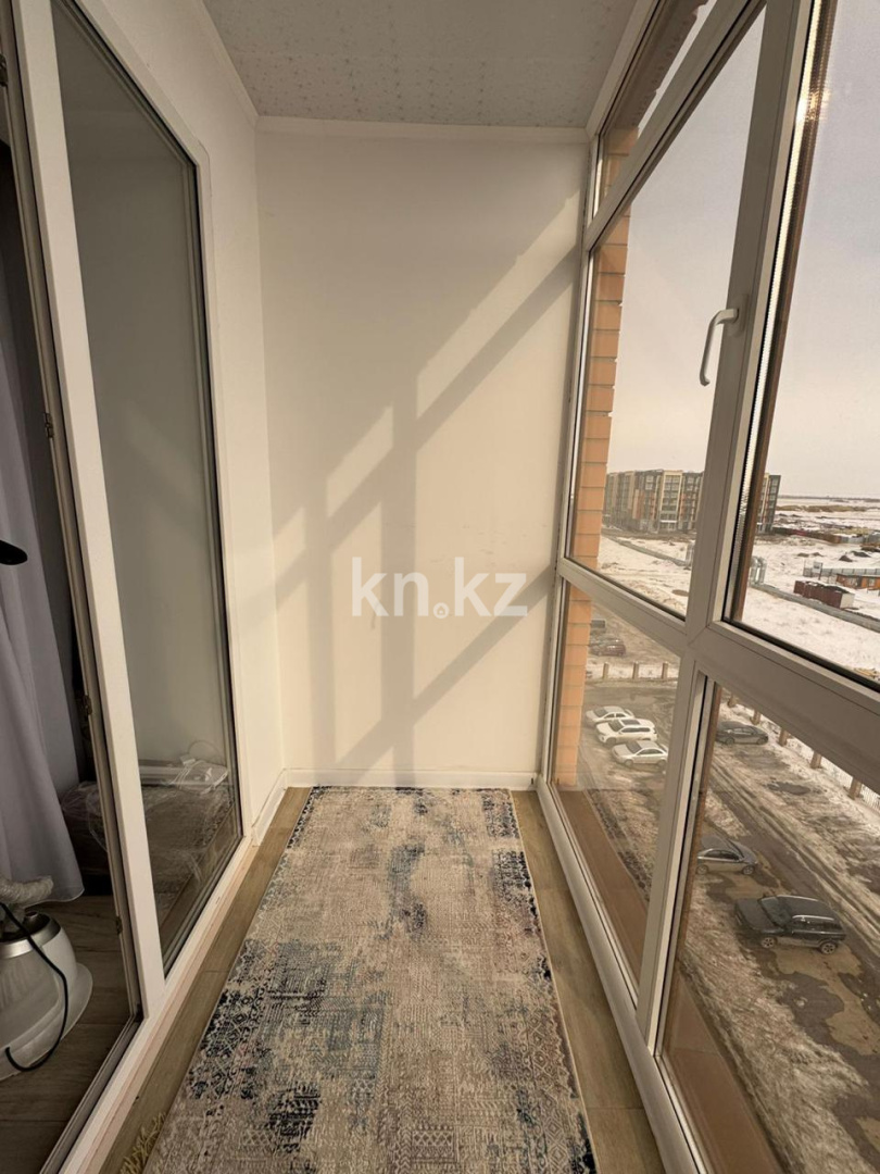 Продажа 2-комнатной квартиры, 60 м², ул. Муканова, дом  82 в Караганде - фото 4